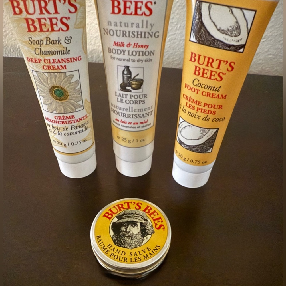 Burt’s Bees Skincare Gift Set Hand Salve Cleansing Cream Body Lotion Foot Cream - Picture 3 of 3